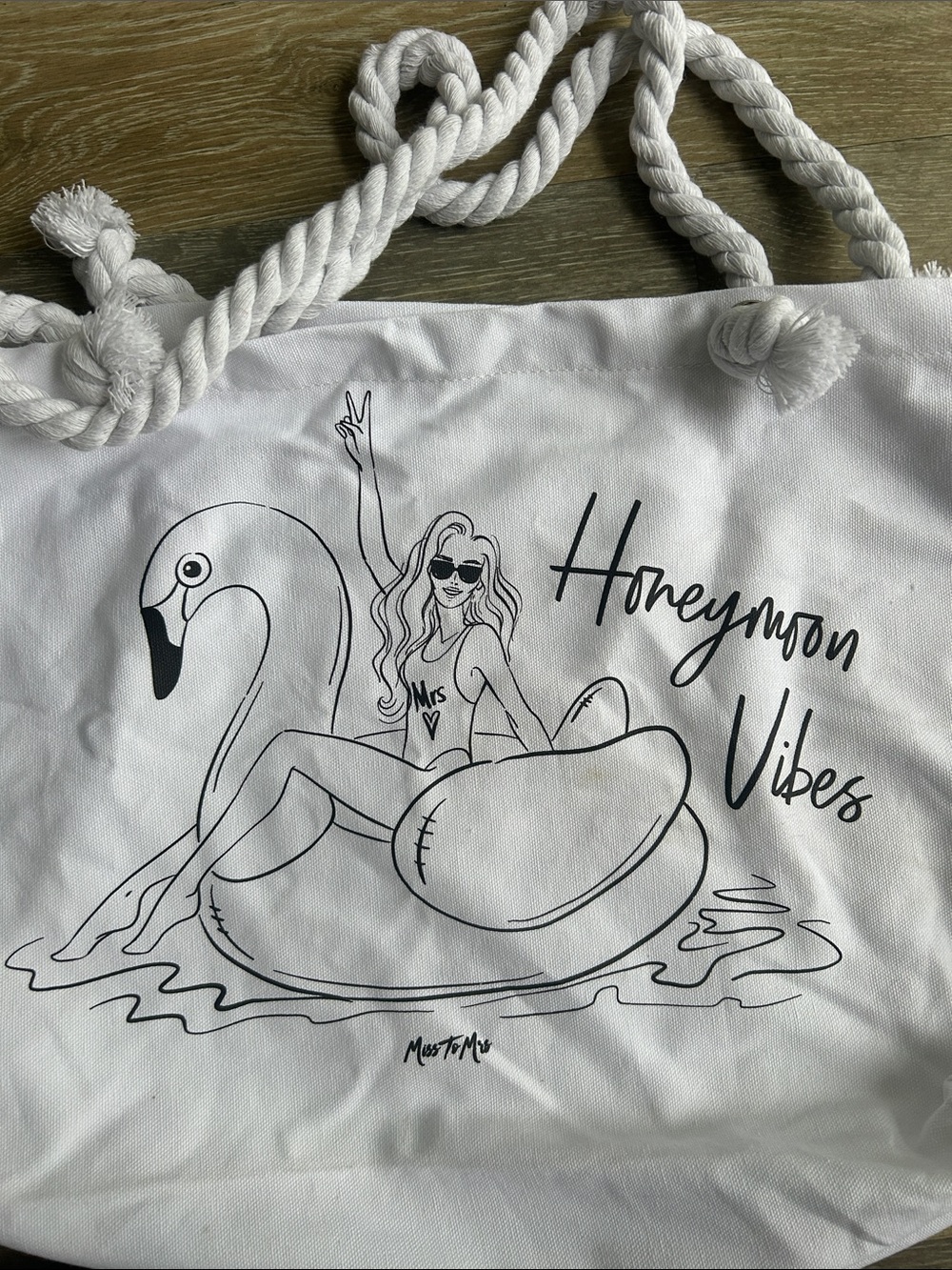 Miss to Mrs Honeymoon Vibes Flamingo Tote Bag in White & Black